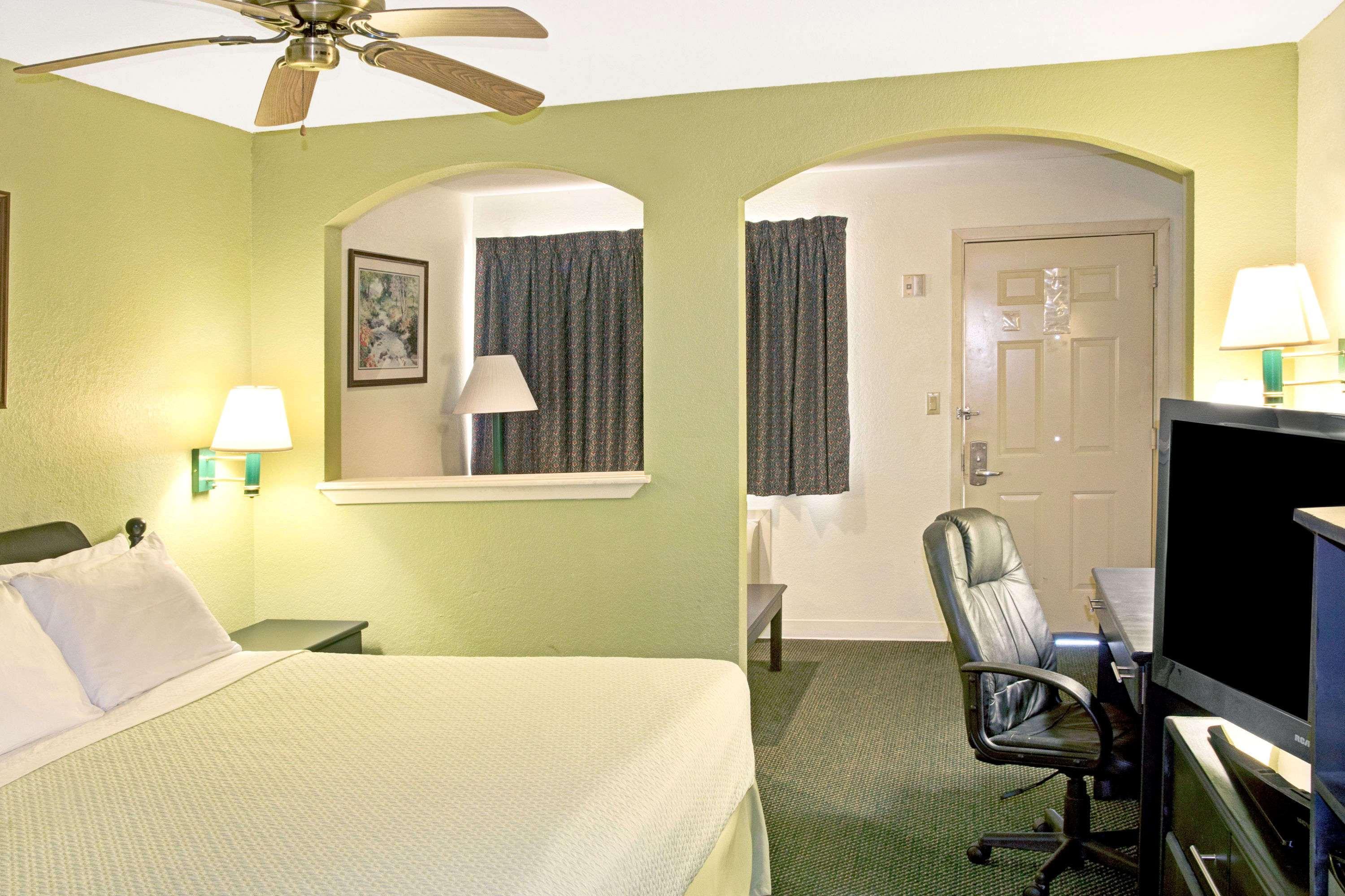 Days Inn By Wyndham El Campo Tx Kültér fotó